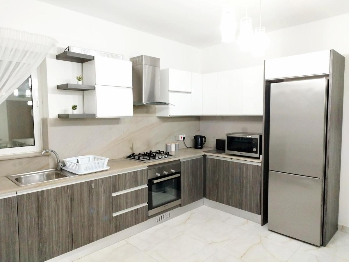Large And Modern Apartment In The Centre Of Malta Mosta Exteriör bild
