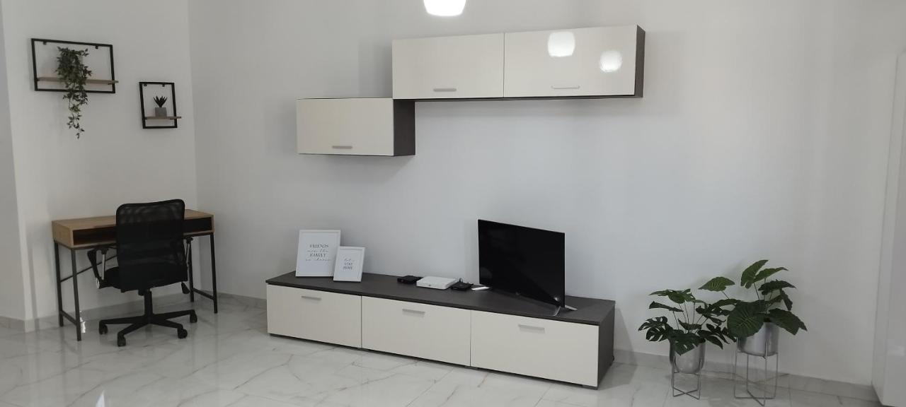 Large And Modern Apartment In The Centre Of Malta Mosta Exteriör bild